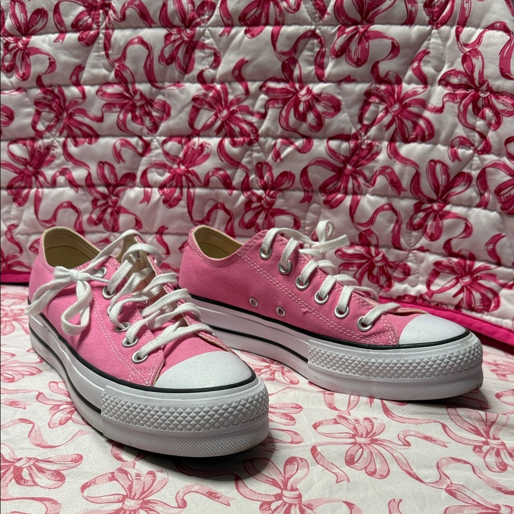 PINK Chuck Taylor All Star Lift Platform Canvas